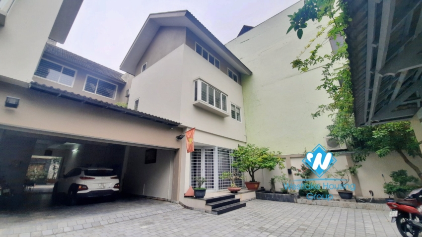 5 bedroom house for rent in Long Bien